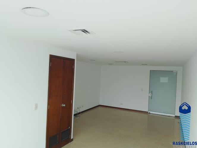 Oficina en arriendo en Las Acacias, Medellín, 32 m² · foto 19 de 21