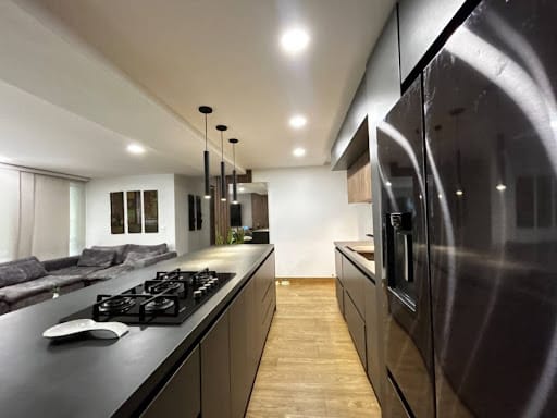 Apartamento de 3 alcobas en venta en Diego Echavarria, Medellín, 89 m² · foto 11 de 24