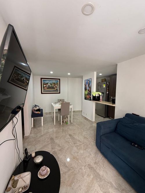Apartamento de 3 alcobas en venta en Bello Horizonte, Bello, 70 m² · foto 2 de 7