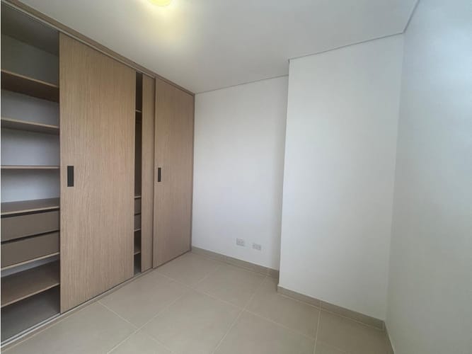 Apartamento de 2 alcobas en venta en Ditaires, Itagüí, 65 m² · foto 9 de 17