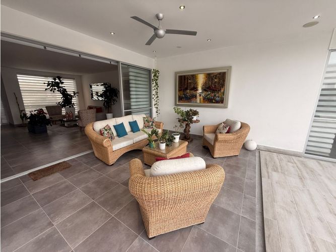 Casa de 4 alcobas en venta en Pueblito Cafetero, Pereira, 238 m² · foto 14 de 15