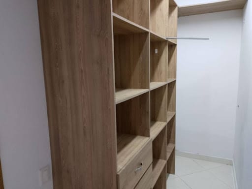 Apartamento de 3 alcobas en arriendo en Las Antillas, Envigado, 300 m² · foto 3 de 17