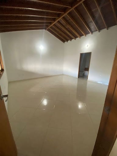 Apartamento de 3 alcobas en arriendo en Las Antillas, Envigado, 300 m² · foto 5 de 17