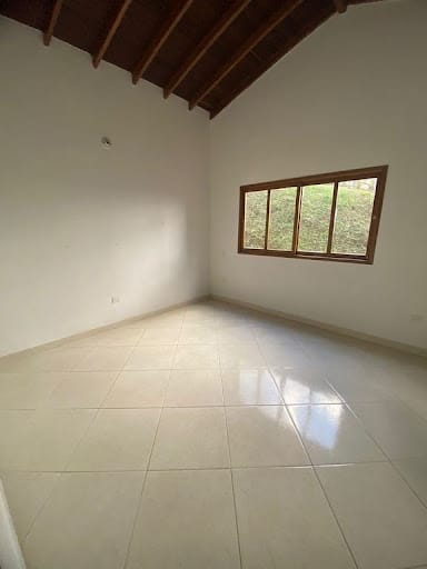 Apartamento de 3 alcobas en arriendo en Las Antillas, Envigado, 300 m² · foto 7 de 17