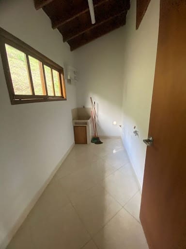 Apartamento de 3 alcobas en arriendo en Las Antillas, Envigado, 300 m² · foto 11 de 17