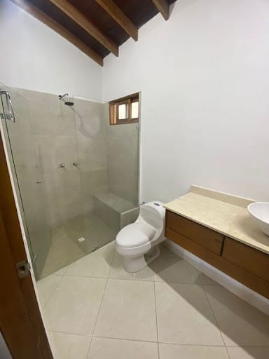 Apartamento de 3 alcobas en arriendo en Las Antillas, Envigado, 300 m² · foto 15 de 17