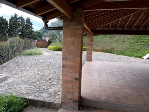 Apartamento de 3 alcobas en arriendo en Las Antillas, Envigado, 300 m² · foto 17 de 17