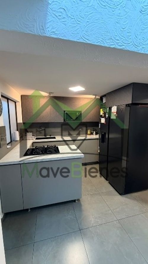 Casa de 3 alcobas en venta en Prados De Sabaneta, Sabaneta, 136 m² · foto 2 de 17