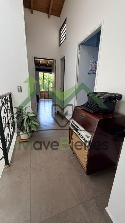 Casa de 3 alcobas en venta en Prados De Sabaneta, Sabaneta, 136 m² · foto 7 de 17