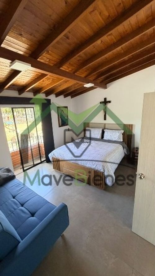 Casa de 3 alcobas en venta en Prados De Sabaneta, Sabaneta, 136 m² · foto 9 de 17