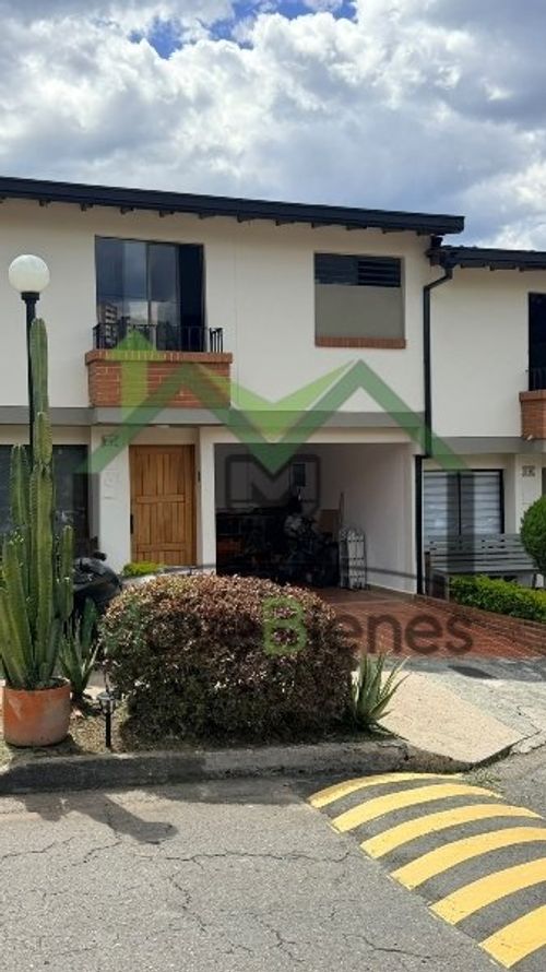 Casa de 3 alcobas en venta en Prados De Sabaneta, Sabaneta, 136 m² · foto 17 de 17
