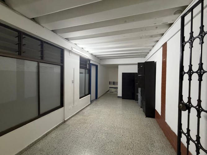 Local en venta en Cuarto De Legua - Guadalupe, Cali, 376 m² · foto 8 de 11