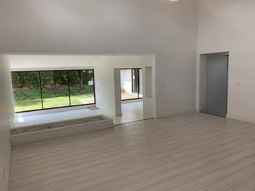 Casa de 4 alcobas en venta en Santa Barbara Alta, Bogotá, 608 m² · foto 4 de 24
