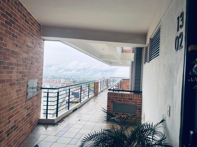 Apartamento de 3 alcobas en venta en San Francisco, Bucaramanga, 113 m² · foto 19 de 24