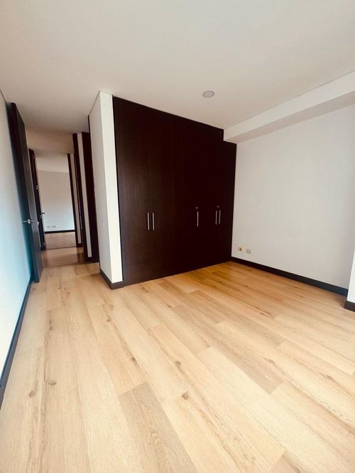 Apartamento de 2 alcobas en venta en Chico Norte, Bogotá, 64 m² · foto 11 de 17