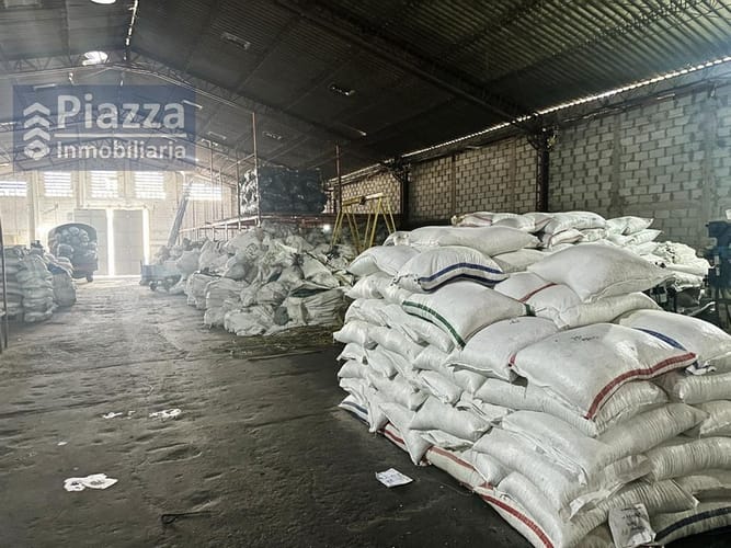 Bodega en arriendo en San Francisco, Barranquilla, 1200 m² · foto 2 de 17
