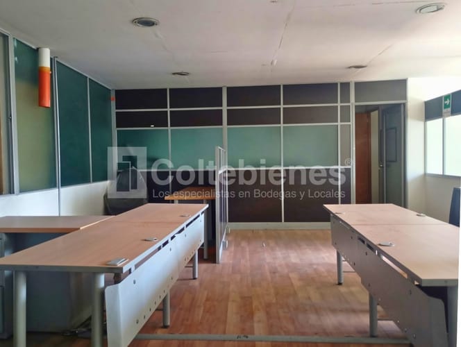 Bodega en arriendo en Zona Industrial No. 3, Itagüí, 210 m² · foto 2 de 14