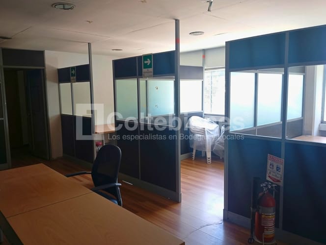 Bodega en arriendo en Zona Industrial No. 3, Itagüí, 210 m² · foto 3 de 14