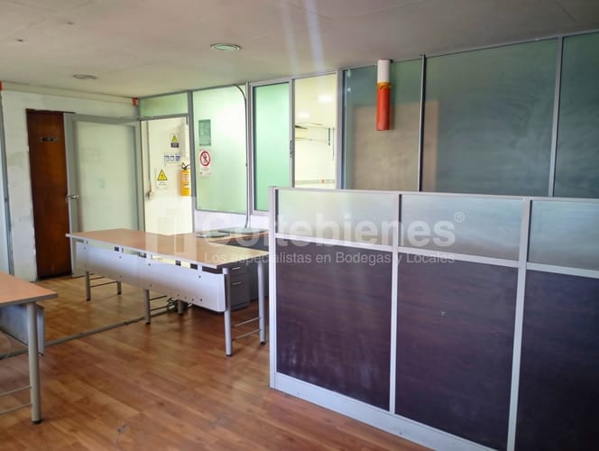 Bodega en arriendo en Zona Industrial No. 3, Itagüí, 210 m² · foto 7 de 14