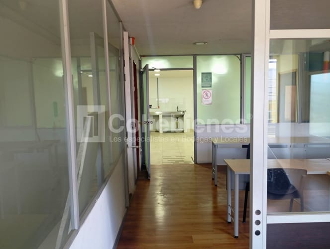 Bodega en arriendo en Zona Industrial No. 3, Itagüí, 210 m² · foto 9 de 14