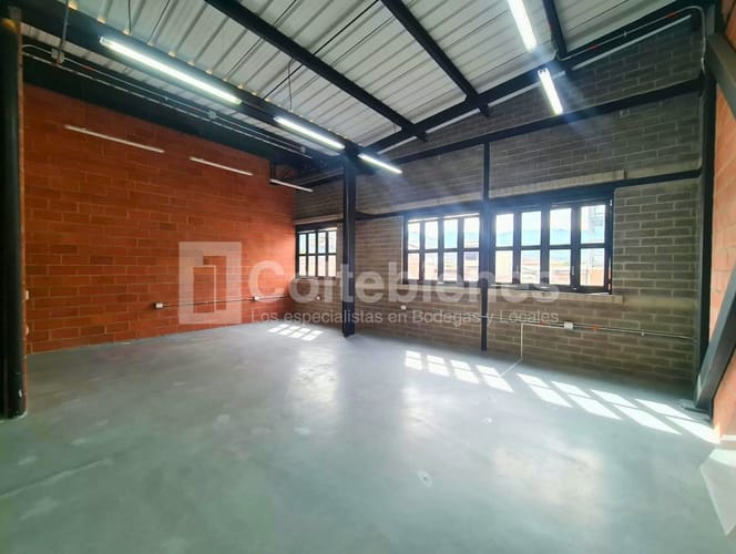 Bodega en arriendo en Campo Amor, Medellín, 190 m² · foto 5 de 15