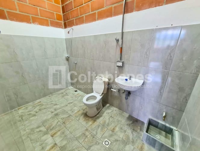 Bodega en arriendo en Campo Amor, Medellín, 190 m² · foto 14 de 15