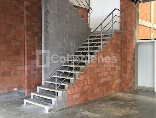 Bodega en arriendo en Sajonia, Rionegro, 400 m² · foto 3 de 12