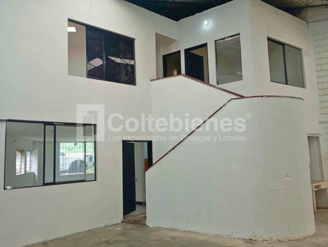 Bodega en arriendo en Camparola, Itagüí, 270 m² · foto 4 de 22