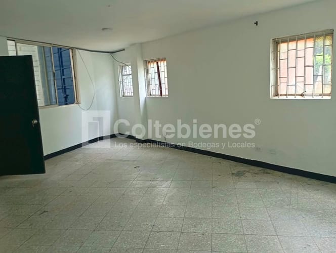Bodega en arriendo en Camparola, Itagüí, 270 m² · foto 5 de 22