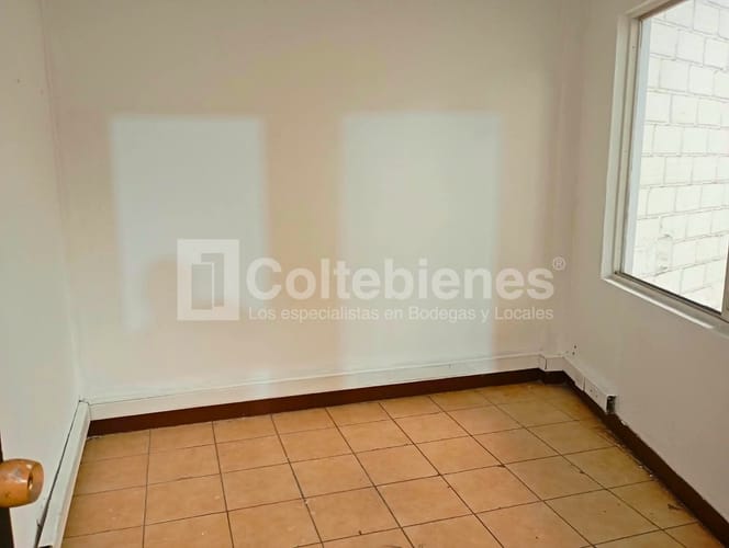 Bodega en arriendo en Camparola, Itagüí, 270 m² · foto 19 de 22