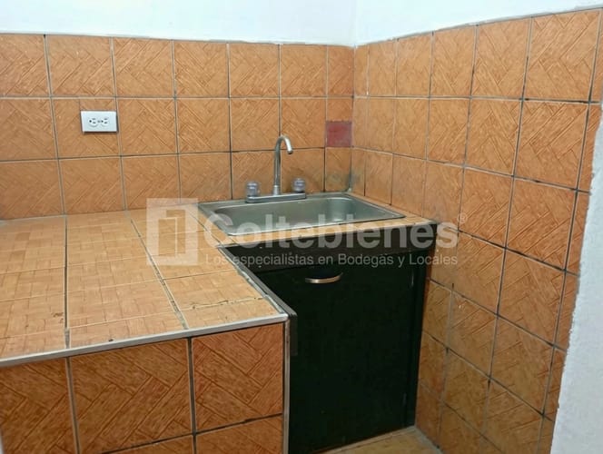 Bodega en arriendo en Camparola, Itagüí, 270 m² · foto 20 de 22