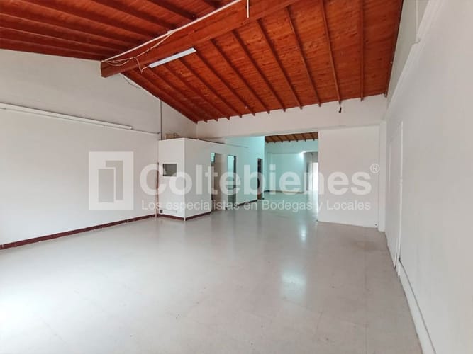 Bodega en arriendo en La América, Medellín, 150 m² · foto 3 de 15