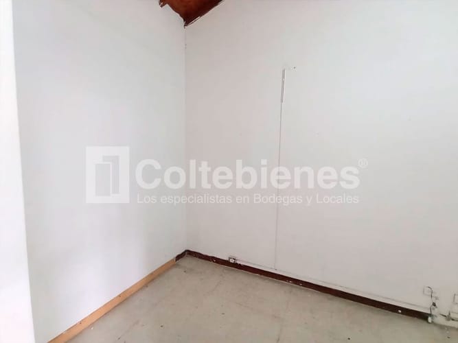 Bodega en arriendo en La América, Medellín, 150 m² · foto 10 de 15