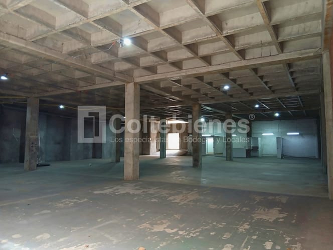 Bodega en arriendo en Sierra Morena, La Estrella, 800 m² · foto 4 de 24