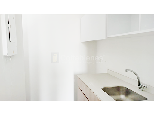 Oficina en venta en Castropol, Medellín, 172 m² · foto 13 de 15