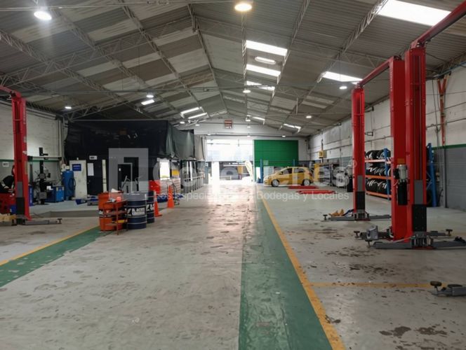 Bodega en arriendo en San Diego, Medellín, 800 m² · foto 6 de 11