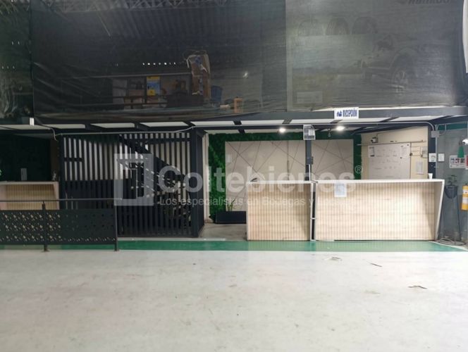 Bodega en arriendo en San Diego, Medellín, 800 m² · foto 11 de 11
