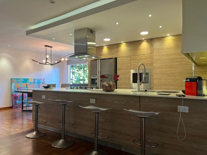 Apartamento de 3 alcobas en venta en El Poblado, Medellín, 137 m² · foto 4 de 17