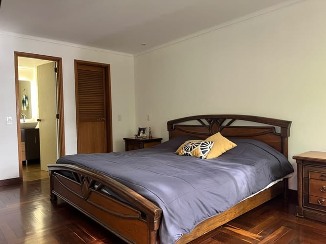 Apartamento de 3 alcobas en venta en El Poblado, Medellín, 137 m² · foto 13 de 17