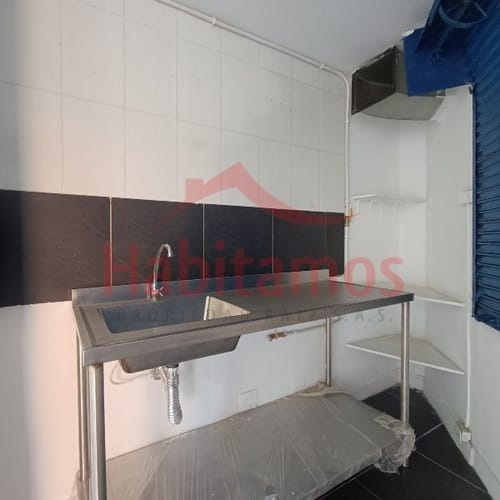 Local en arriendo en Belén, Medellín, 15 m² · foto 5 de 7