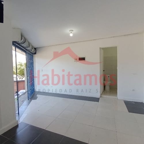 Local en arriendo en Belén, Medellín, 15 m² · foto 6 de 7