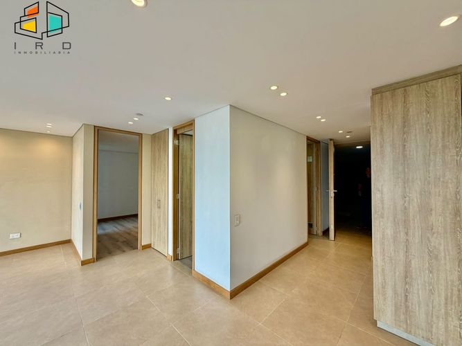 Apartamento de 2 alcobas en venta en Asomadera No.2, Medellín, 84 m² · foto 13 de 24