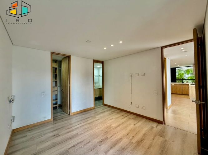 Apartamento de 2 alcobas en venta en Asomadera No.2, Medellín, 84 m² · foto 19 de 24