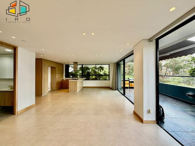 Apartamento de 2 alcobas en venta en Asomadera No.2, Medellín, 84 m² · foto 6 de 24
