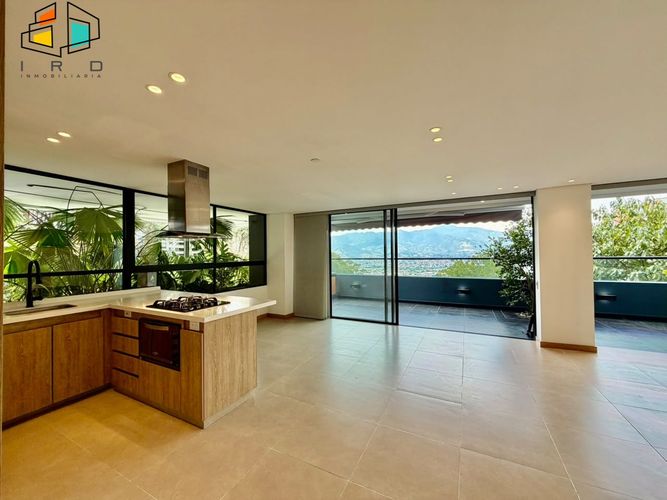 Apartamento de 2 alcobas en venta en Asomadera No.2, Medellín, 84 m² · foto 3 de 24