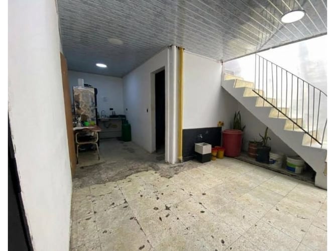 Casa de 16 alcobas en venta en Prado, Medellín, 221 m² · foto 6 de 14