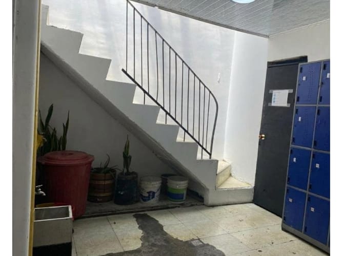 Casa de 16 alcobas en venta en Prado, Medellín, 221 m² · foto 7 de 14