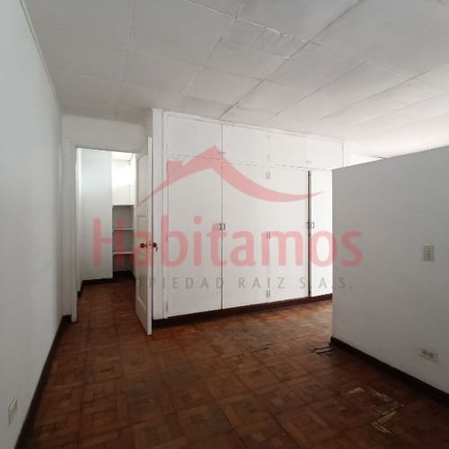Apartaestudio en arriendo en Villanueva, Medellín, 60 m² · foto 6 de 9
