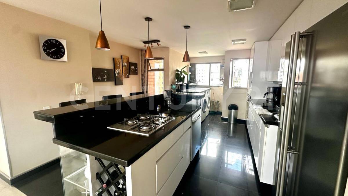Apartamento en venta en Lalinde, Medellín · foto 3 de 21