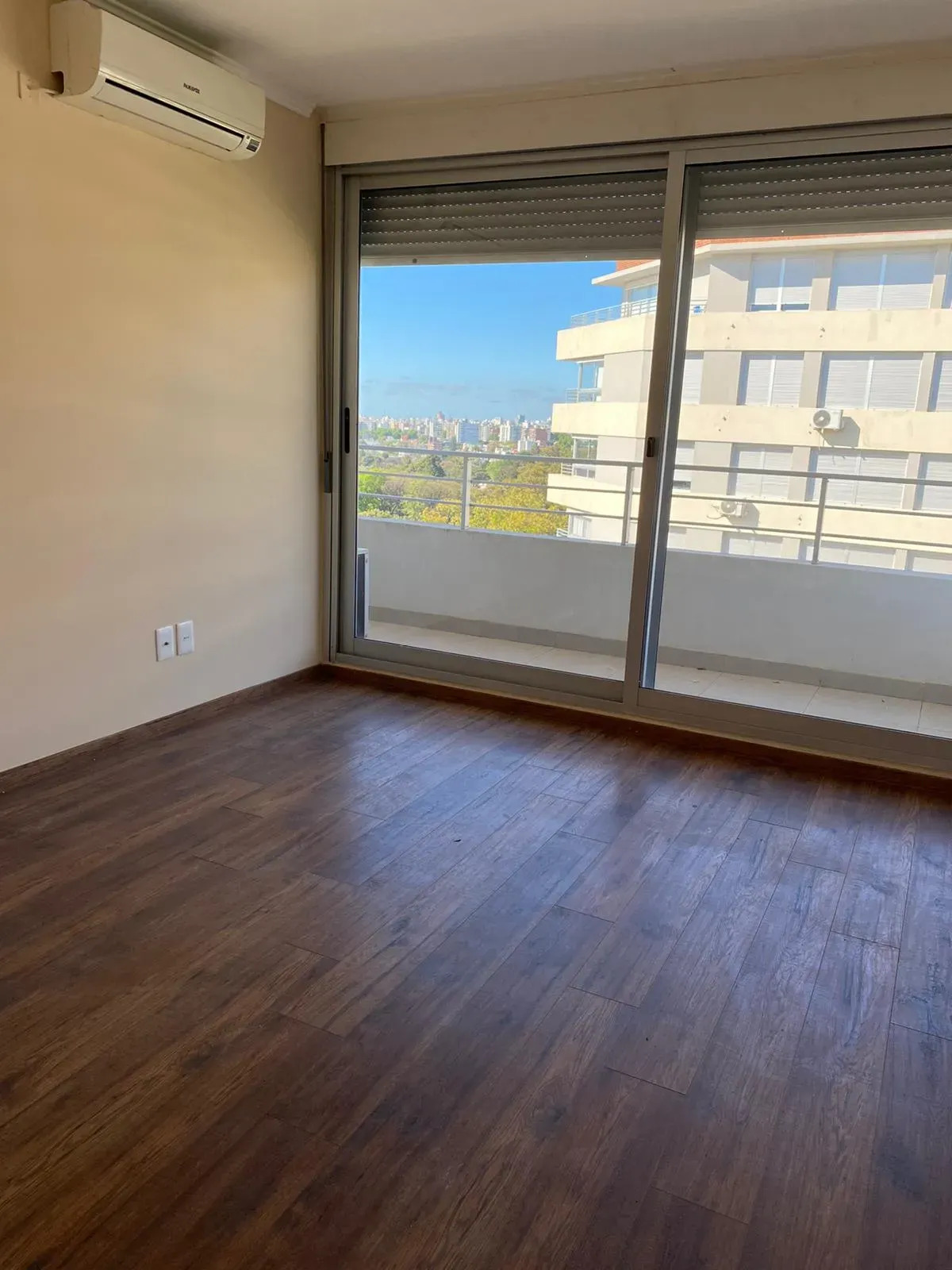 Apartamento de 3 dormitorios con garage y amplio balcón en Parque Batlle · Foto 10
